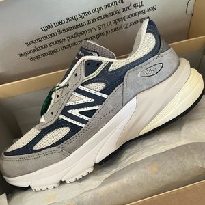 Unisex New Balance 990v6